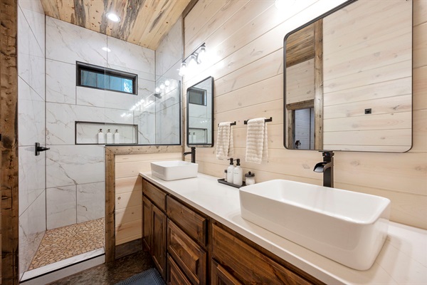 Blue Spruce bathroom