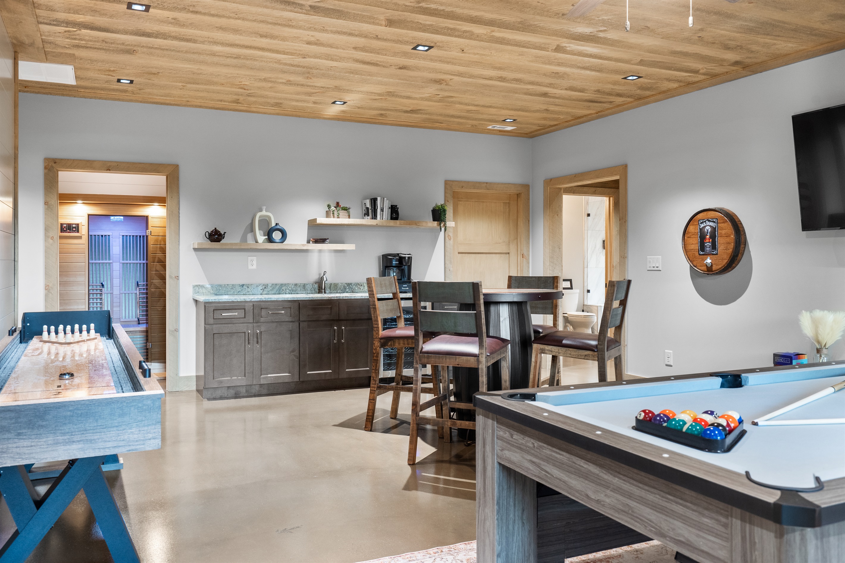 Entertainment Space with Shuffleboard, Pool, Bar, Sauna