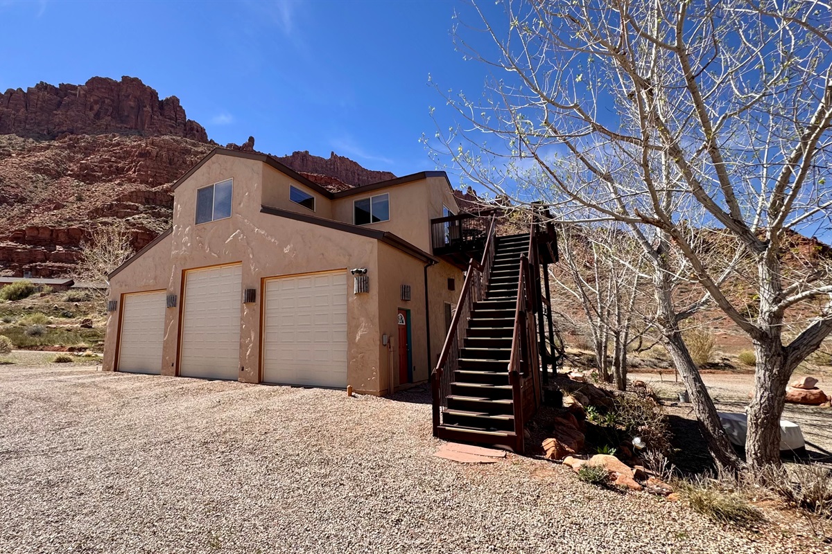 Welcome to the Moab Nest!