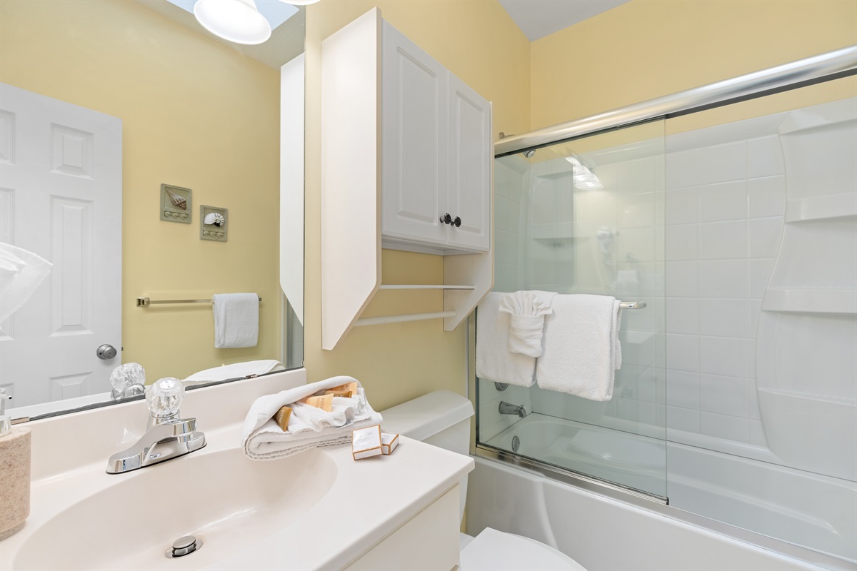 Our second bathroom, located in the hallway of the 2nd floor.