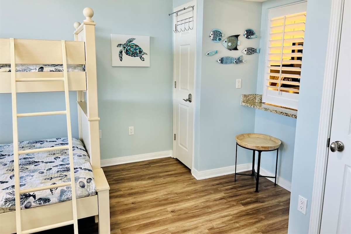 Bunk Room - twin over full