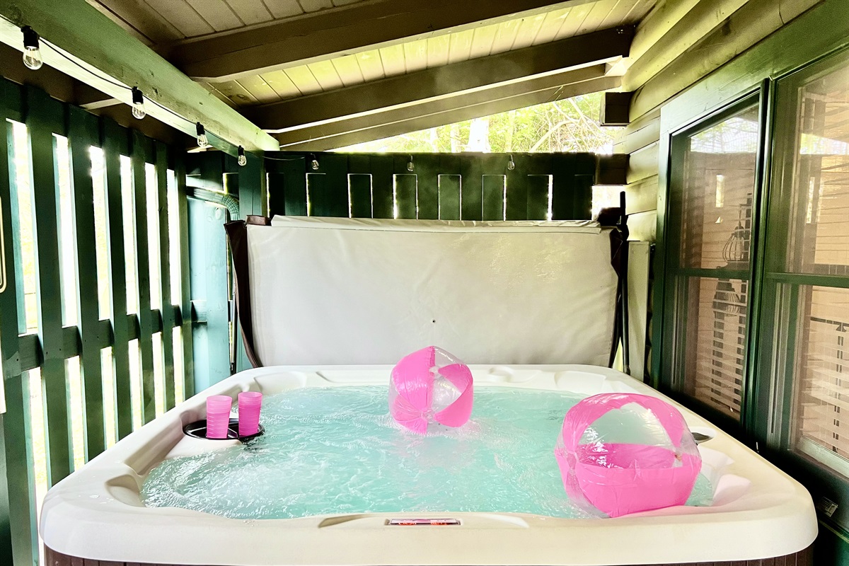 Huge hot tub!