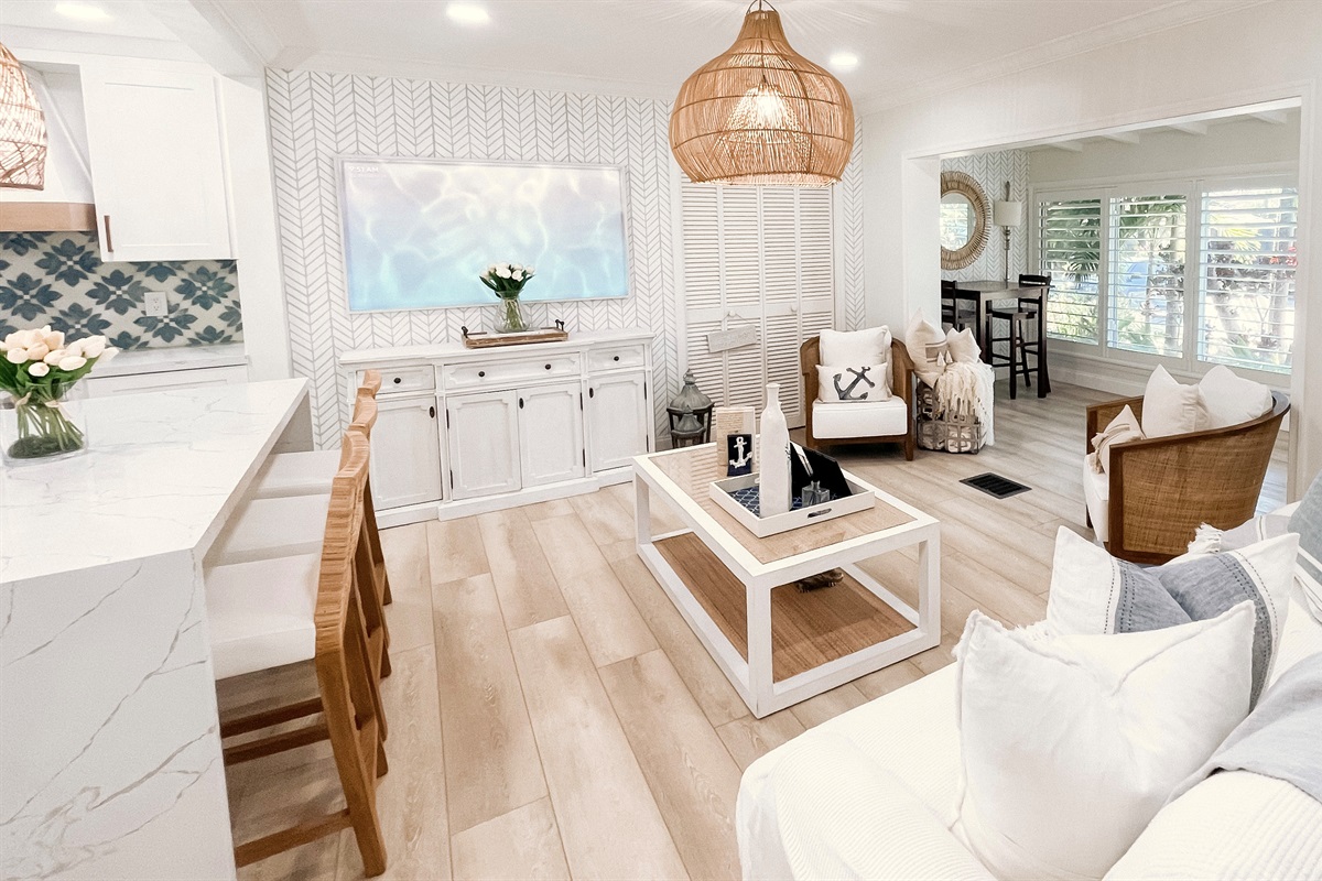 A space that feels like a design magazine&mdash;relax, recharge, repeat.