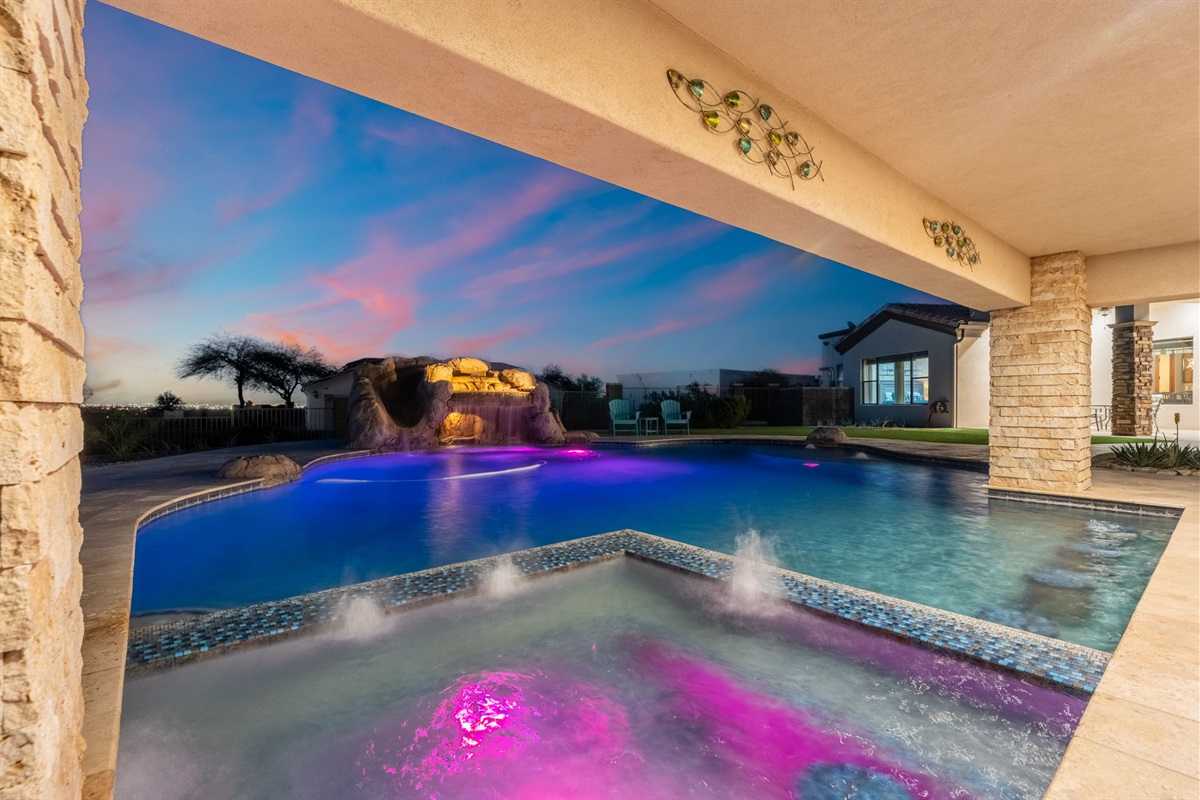 Private Pool and Spa with Optional Pool Heat Available for an Additional Nightly Fee.