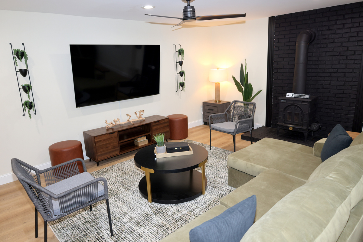 Basement Lounge Area