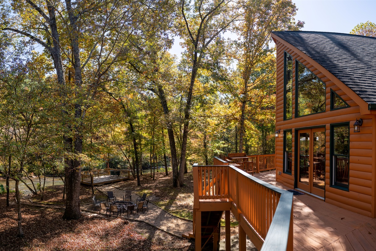 River Sun Deck Living Area