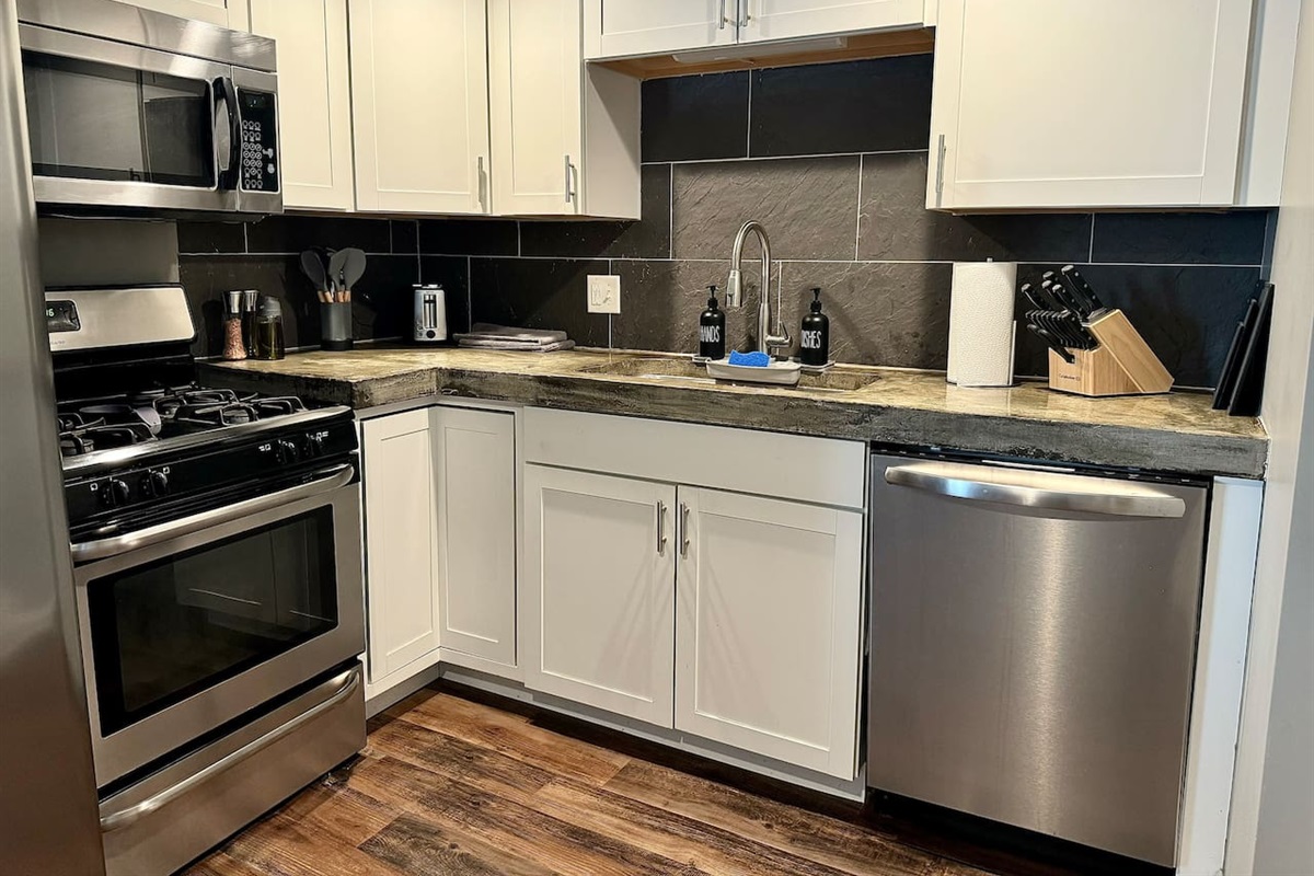 The full kitchen offers everything you need to make a meal or a snack.