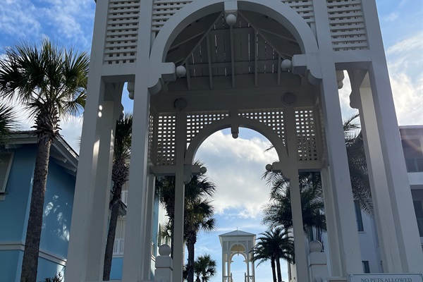 Walkover #1 of 8, closest to Flip Flop Holiday, is where our Beach Set is located.