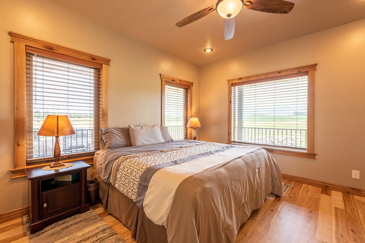 Primary bedroom with a king-size bed, (Located on the main floor)