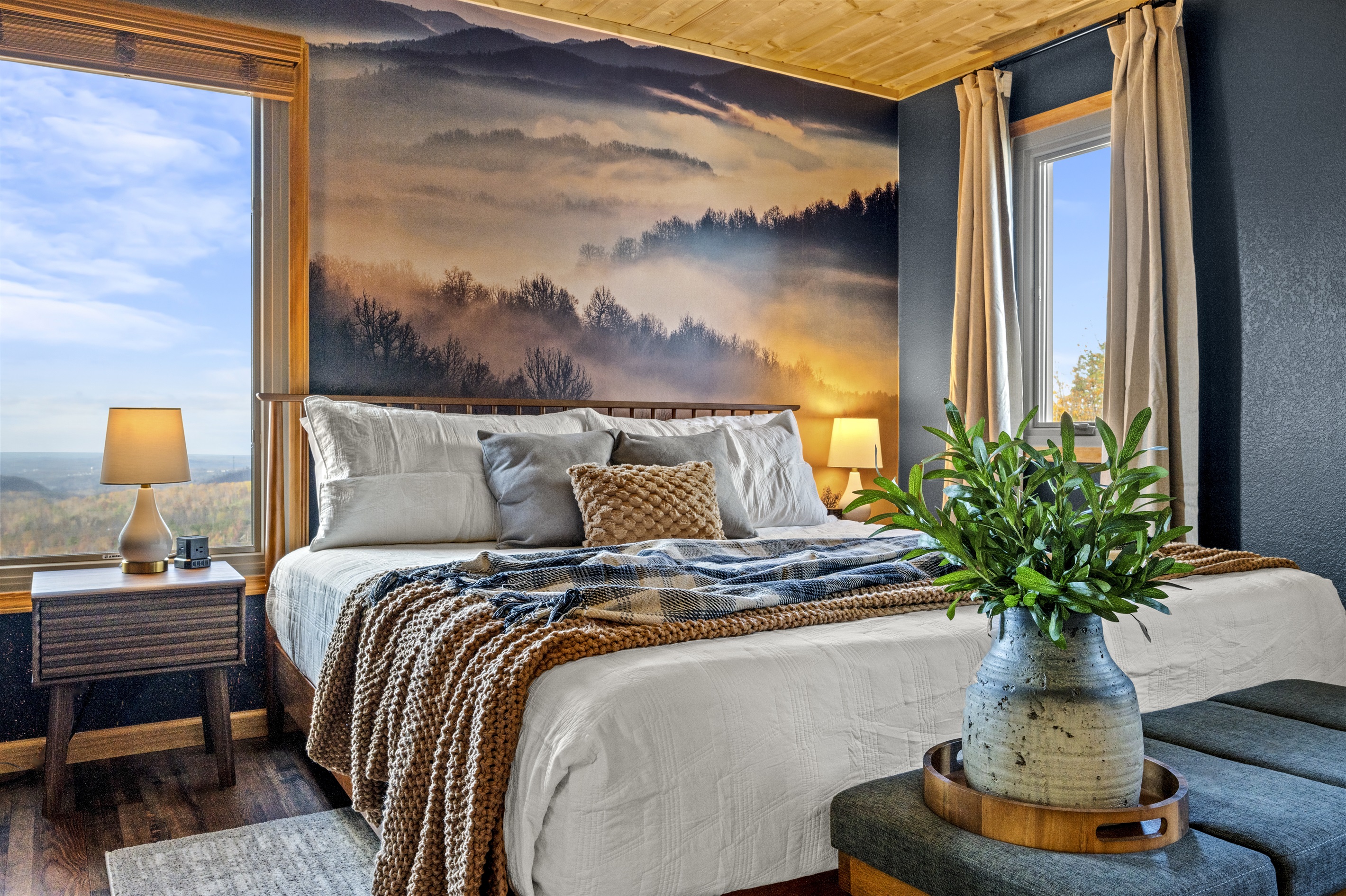 2nd floor: Relax in the spacious bedroom featuring a king-sized bed with soft cotton linens for the perfect night's sleep