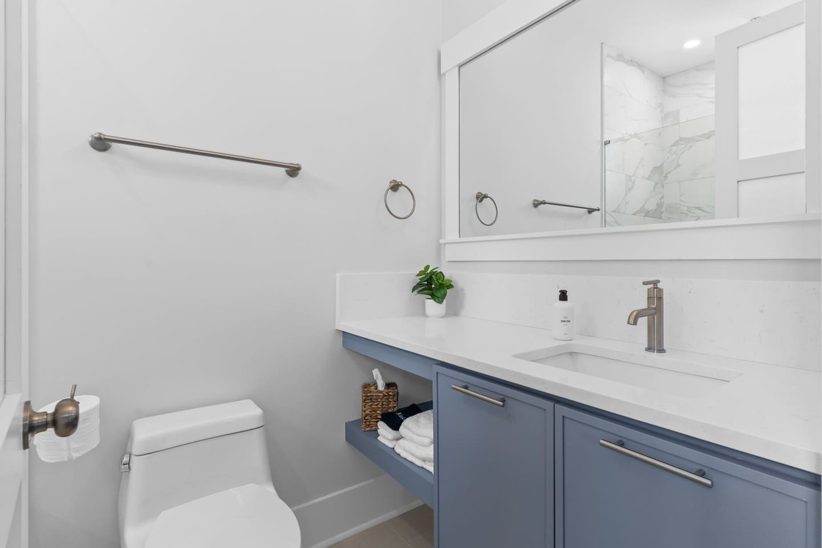 Fresh, plush towels await. Zen provides brand new luxury bath towels for every guest, adding an extra touch of comfort and convenience to your coastal getaway.