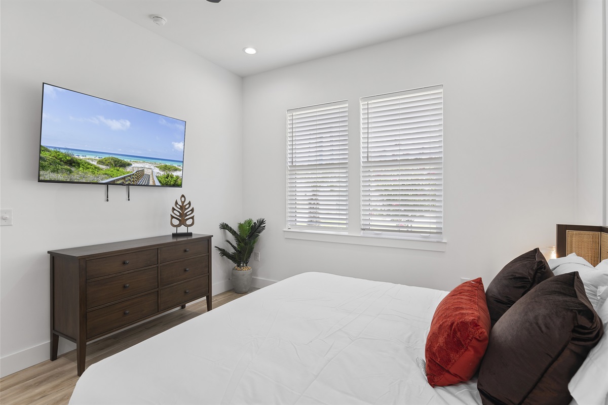 Bedroom # 2: King Suite (First Floor)
