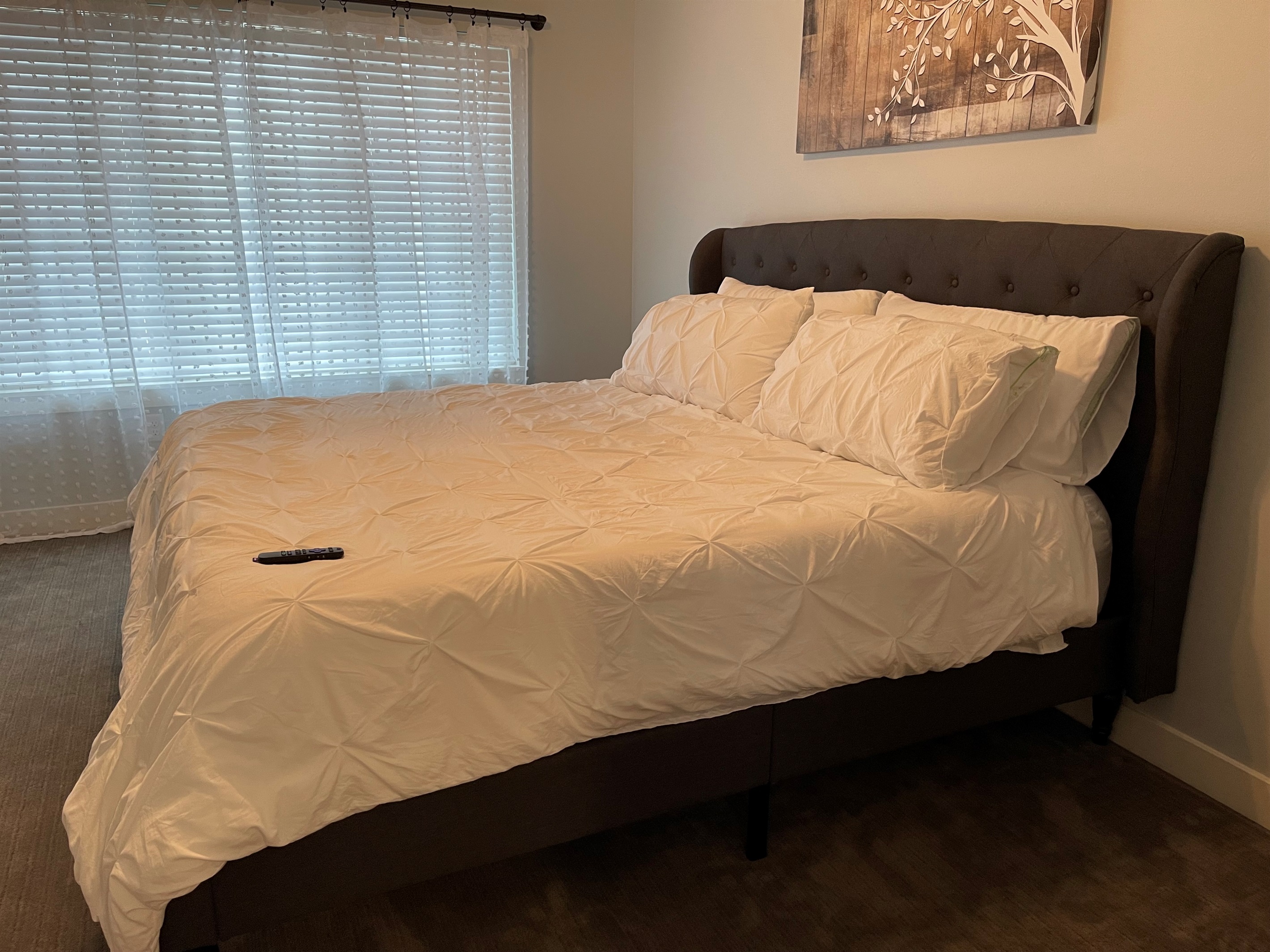 Master Bedroom w/King Bed