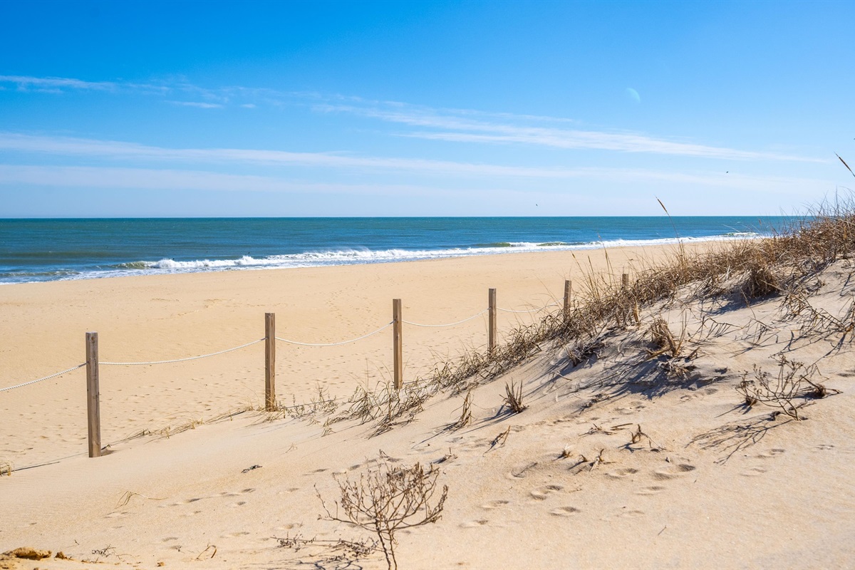 From the desk, you can peak out the window to see the ocean