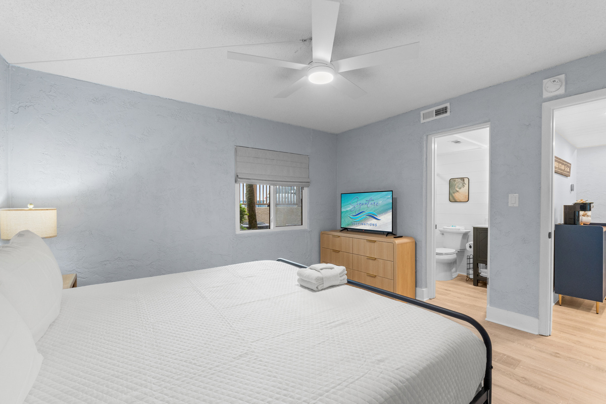 Bedroom 2 with King Sized Bed