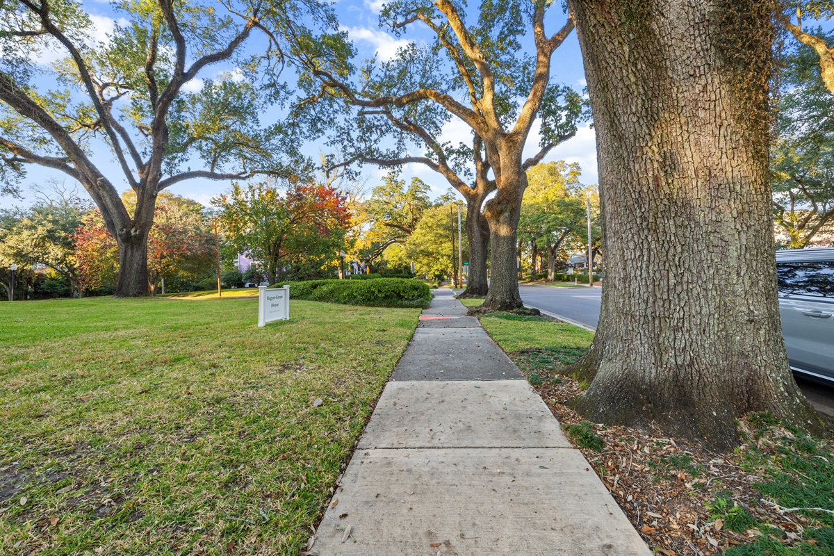 Visiting Laurel for Home Town, a weekend getaway, or exploring the historic district? Honeycomb puts you within minutes of the best this charming city has to offer.