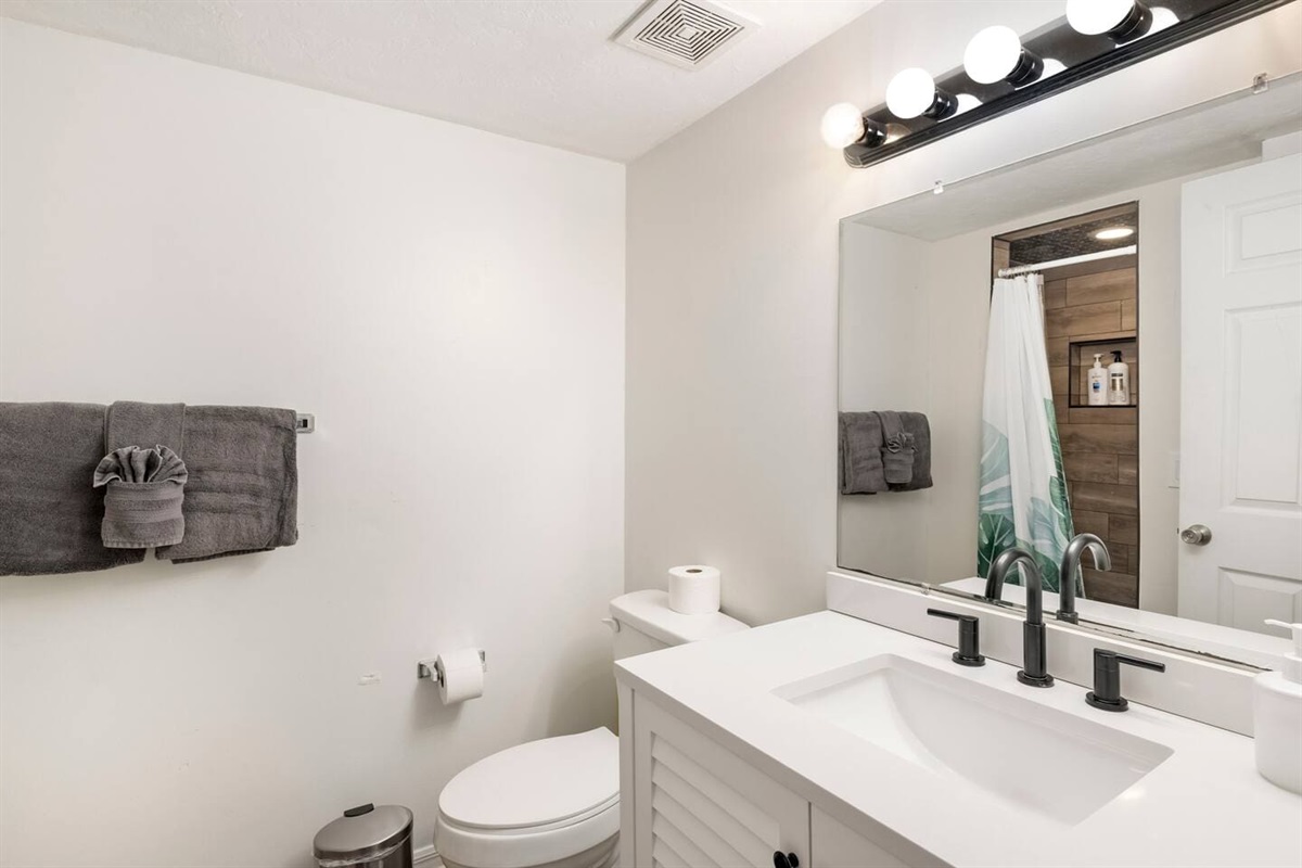 Sea Turtle Themed King Master Suite #2 Private Bathroom