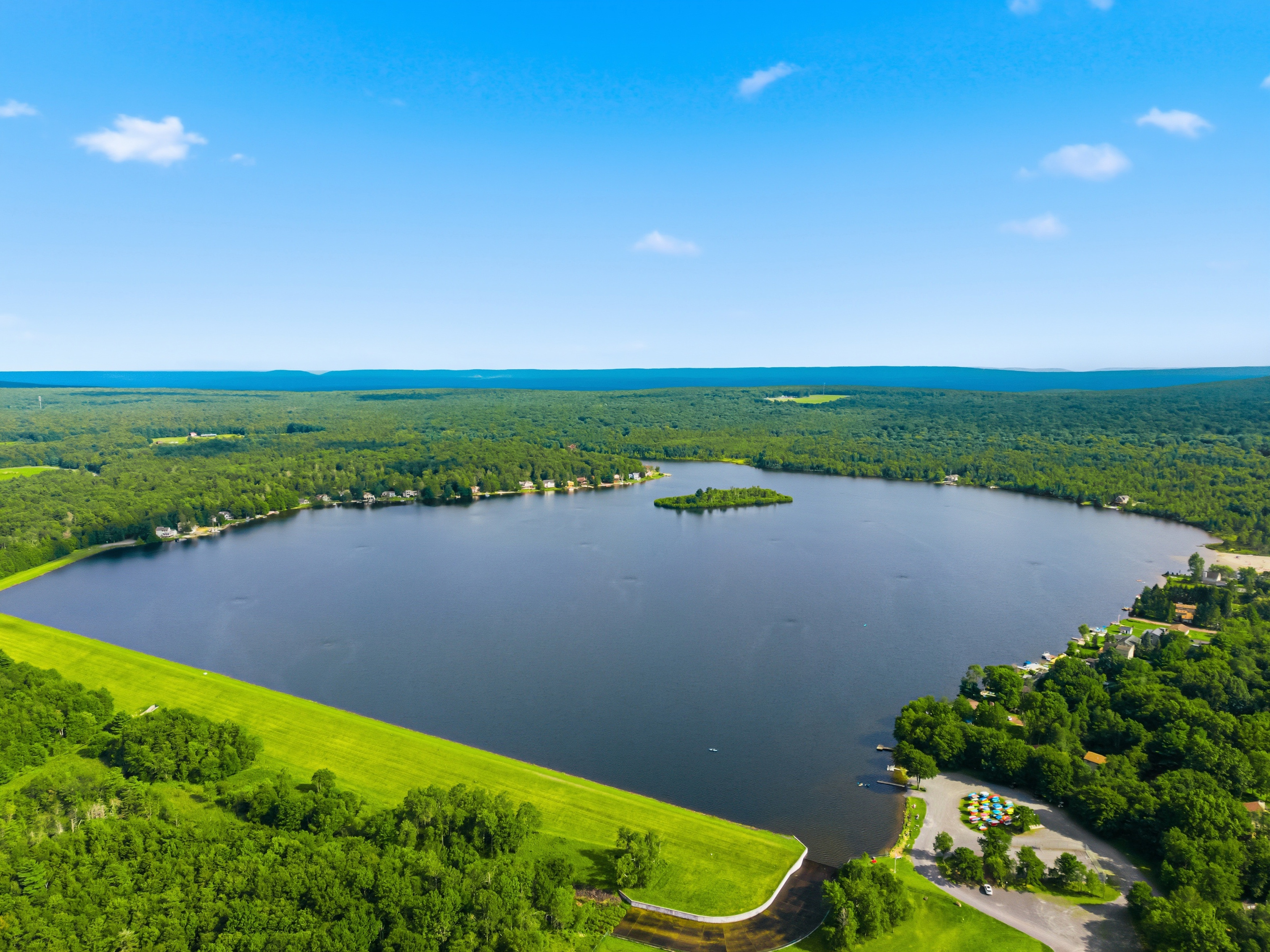 Lake Towamensing — 190 acres, non-motorized. The docks abnd boat launch are 2 min walk from the back yard - just cross the gravel and you are there