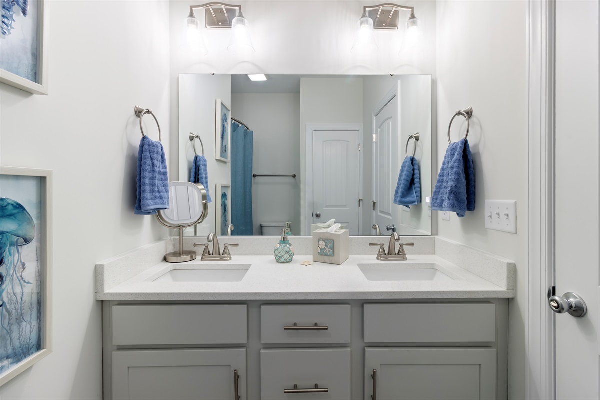 Bathroom 1 - Master ensuite