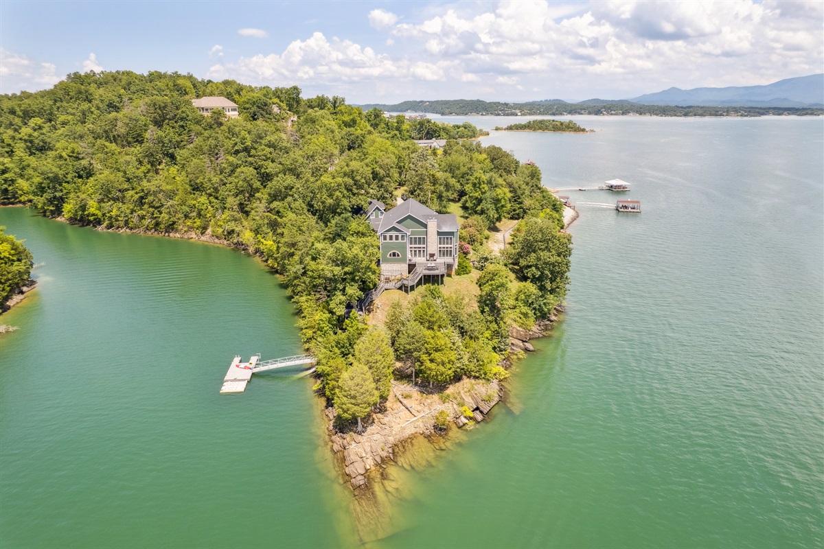 Home on a Peninsula with water on 3 sides