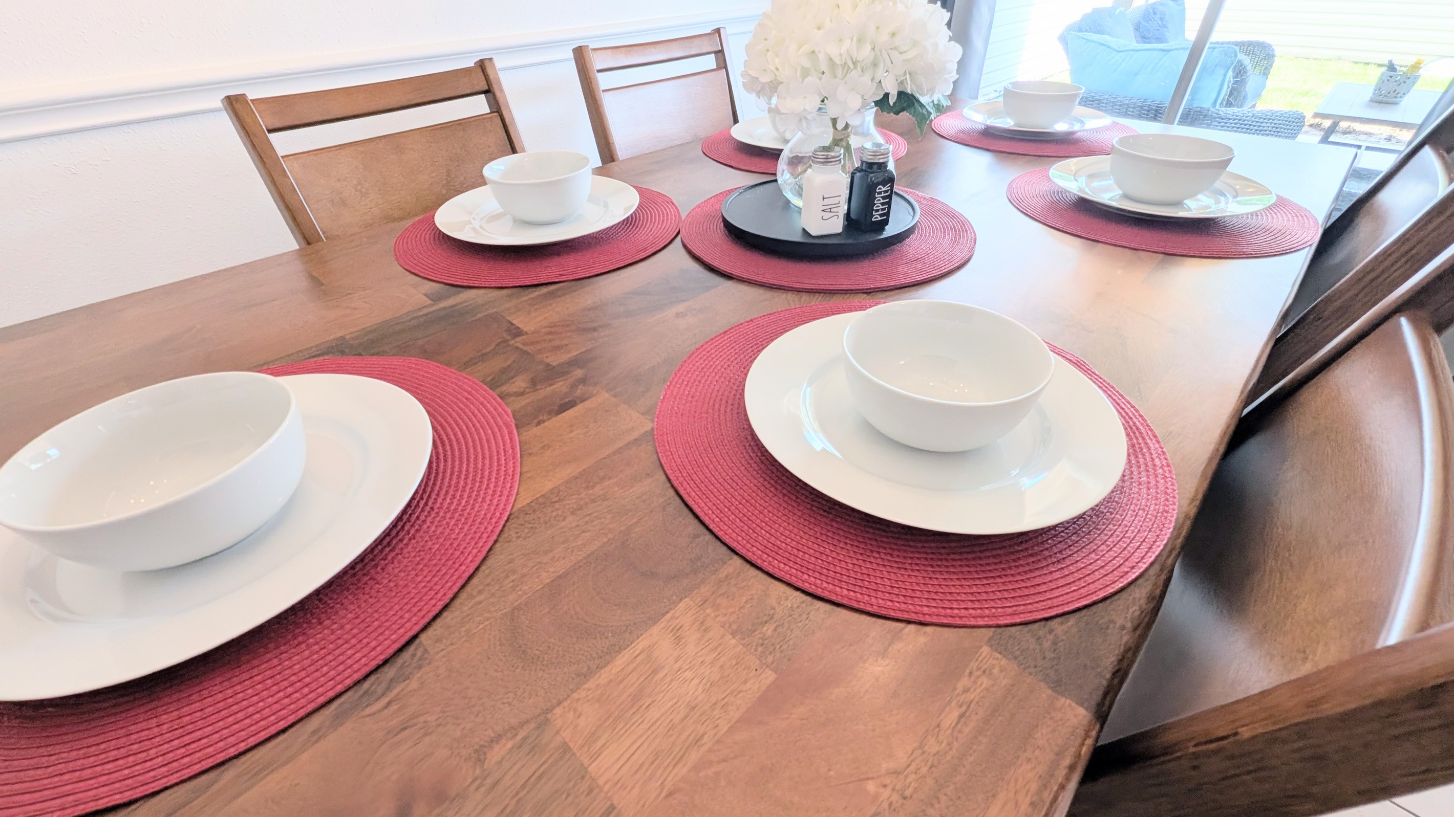 A full set of dinnerware is provided, so you'll have everything needed for family meals and gatherings.