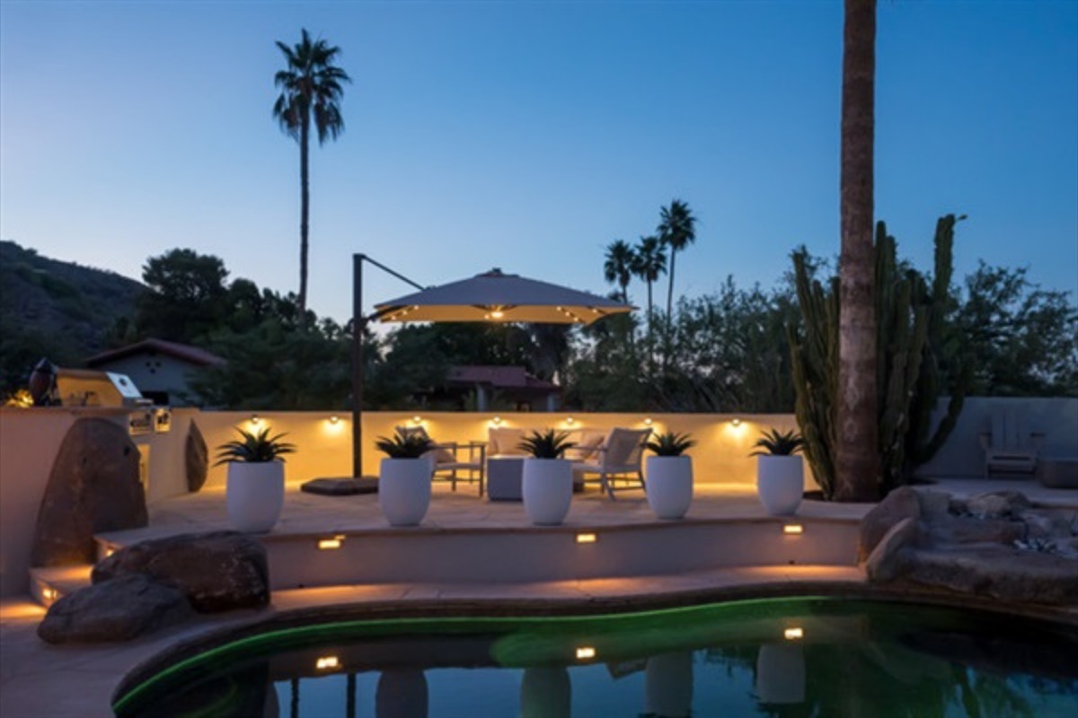 Relax in the evening by the pool