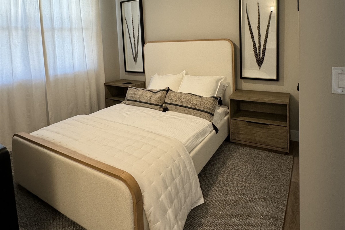 Queen Bedroom