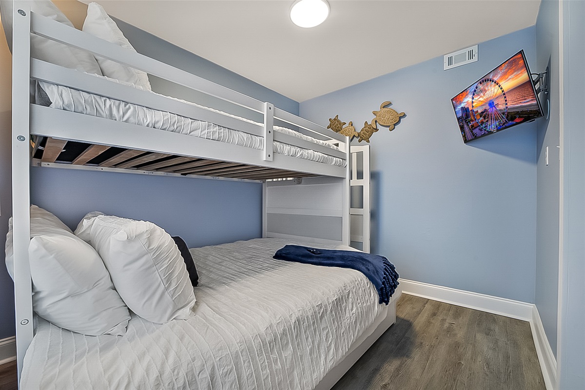 Double & Single Bunk Beds in 3rd Bedroom