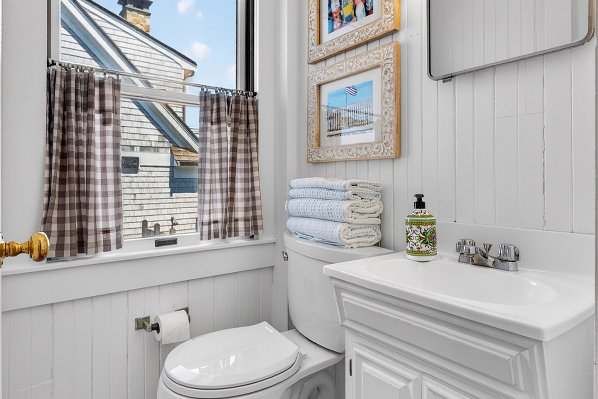 Enjoy your own half bath in ‘The Snug’ bedroom for extra convenience.