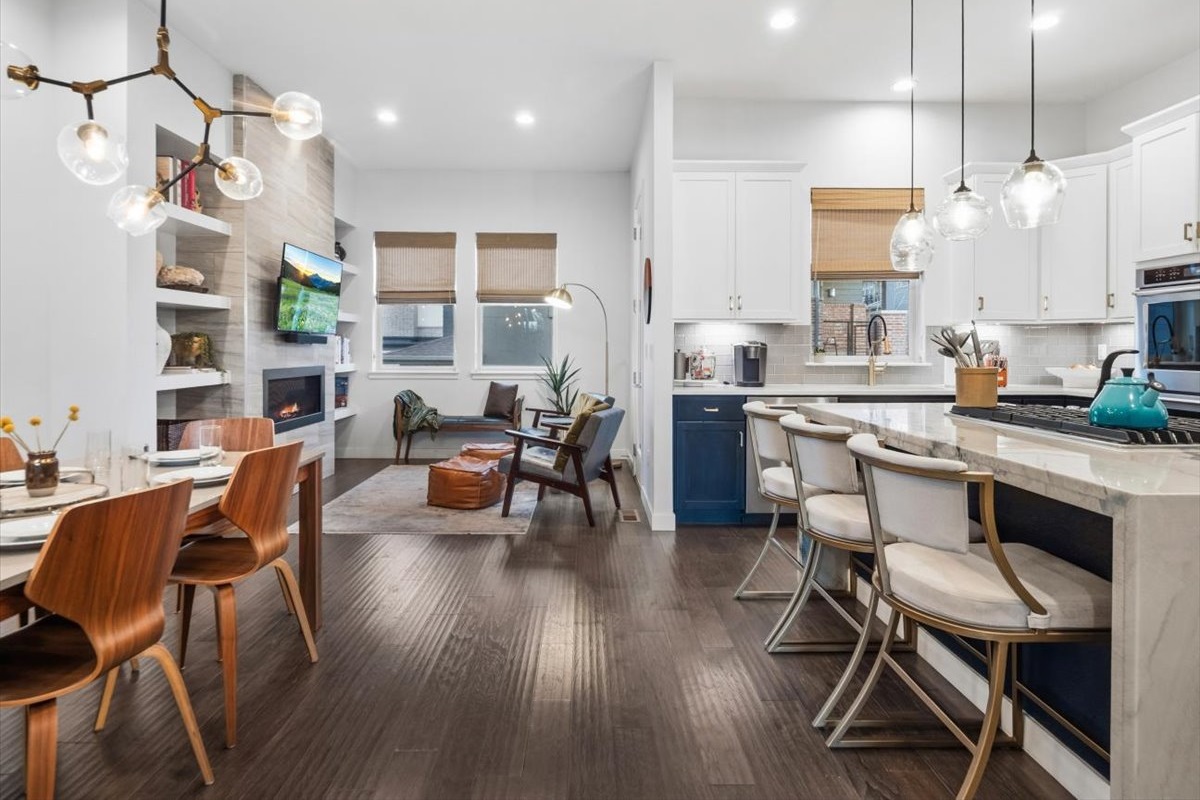 Gurevich - 178 S Locust St