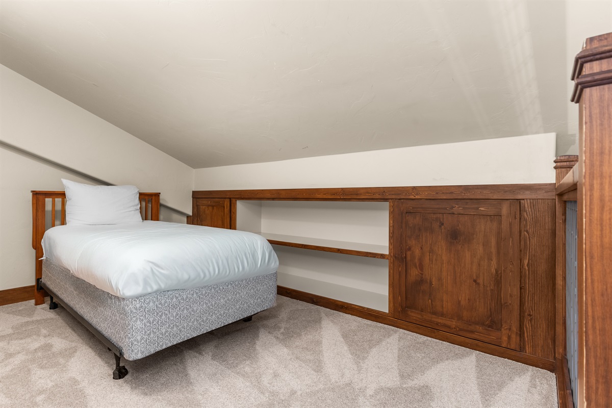 Bedroom 2 | Twin Size Bed