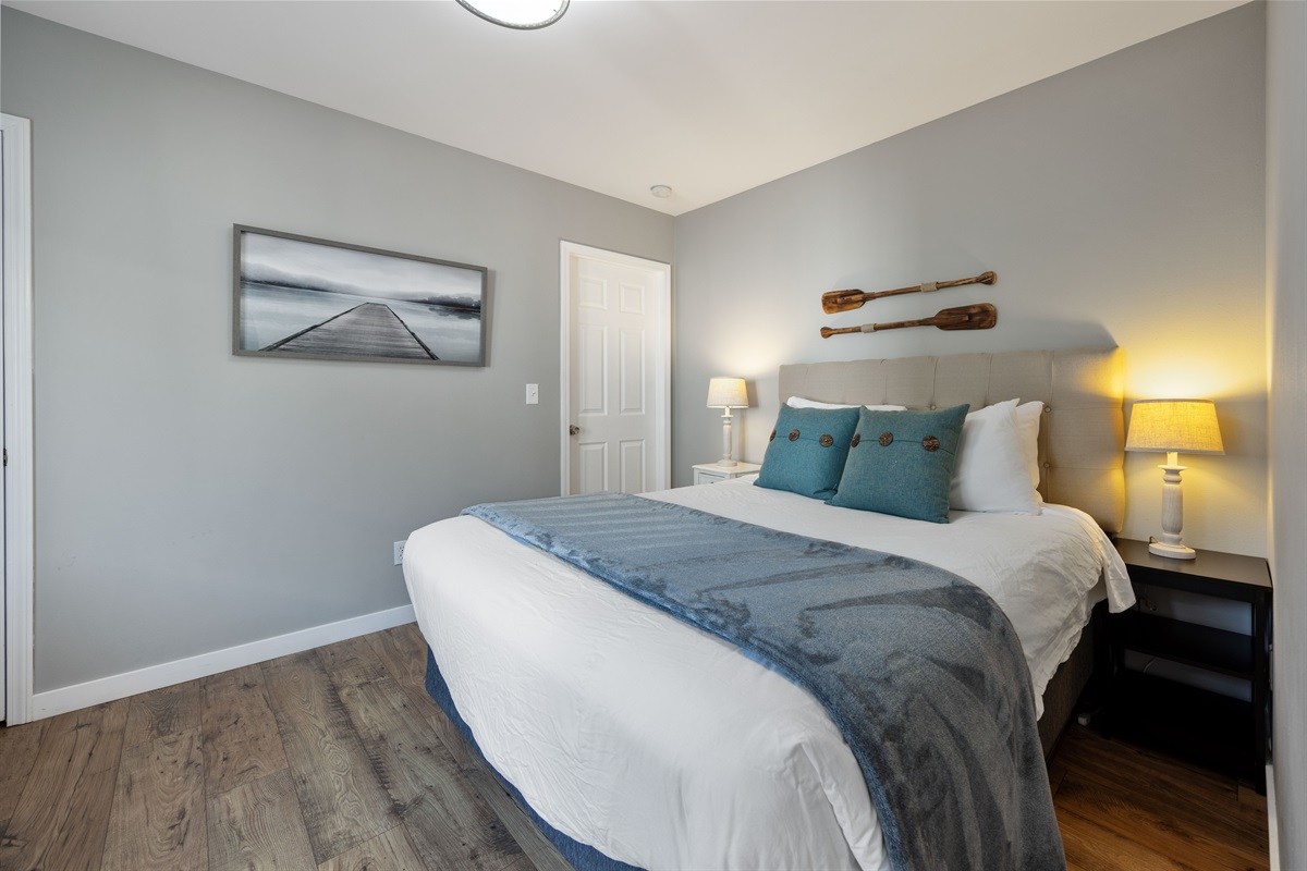 Queen Bedroom