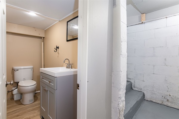 Cozy 2-Bedroom Home Near Notre Dame - Perfect for Game Day Stays, photo 28
