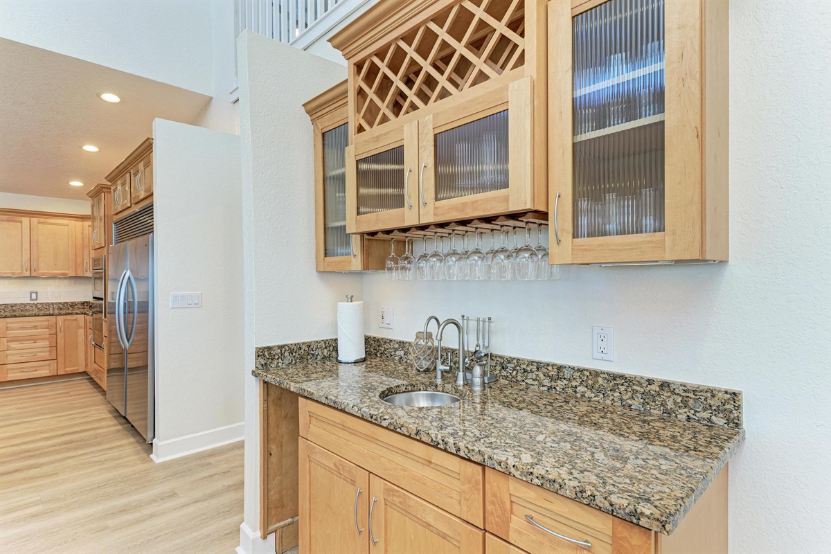Wet Bar with Reverse Osmosis drinking water