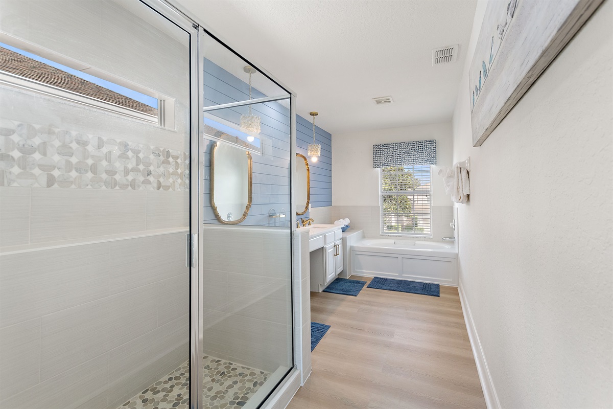 Master Bathroom Upstairs