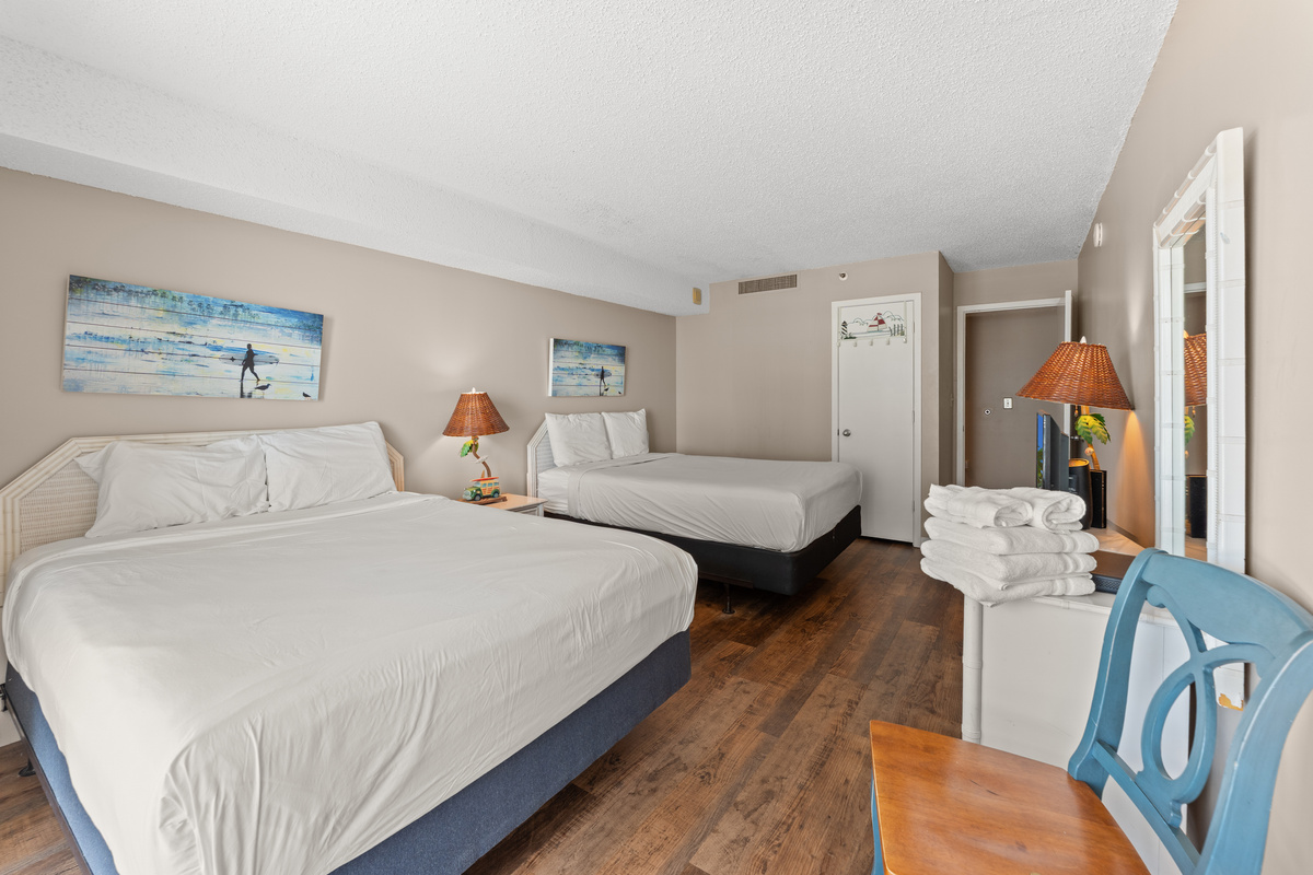 2nd Bedroom with 2 queen beds and balcony access