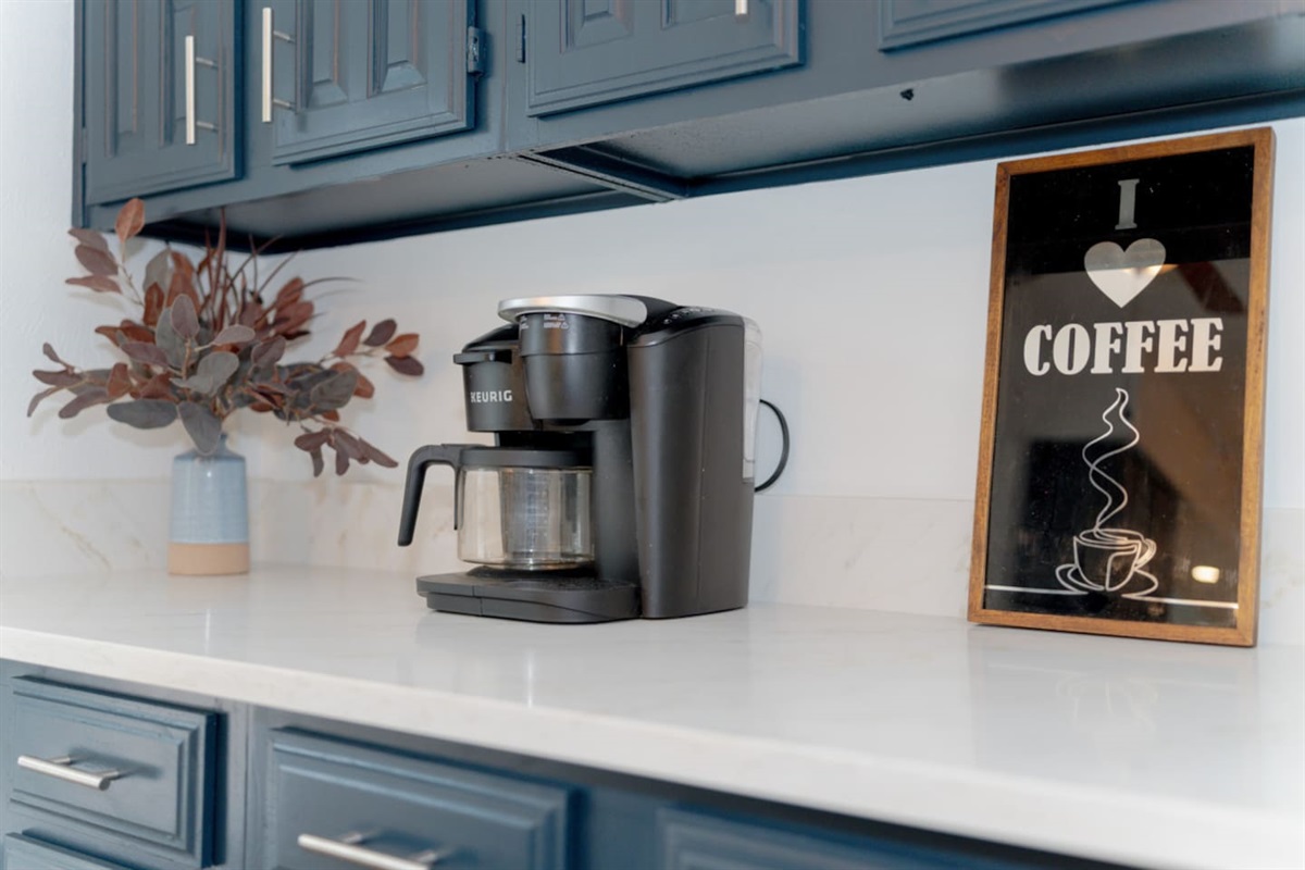 Keurig coffee maker with chic seasonal decor.
