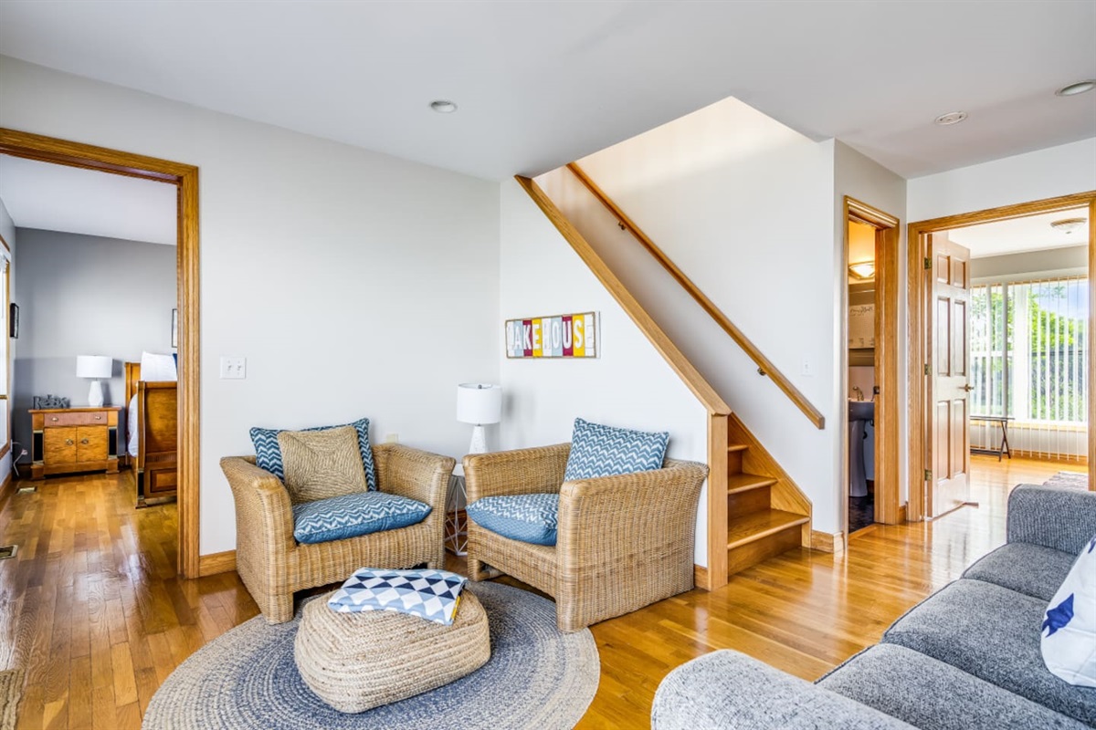 2nd floor Living area