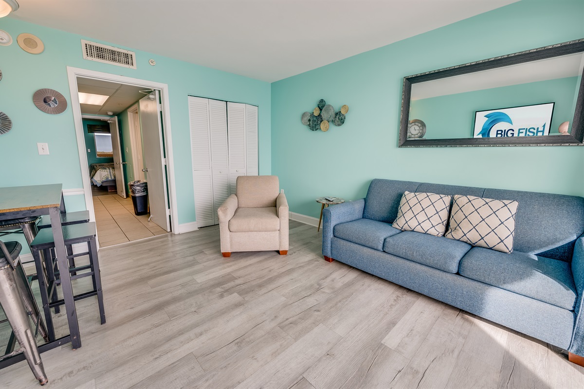 Amazing Living Room with Stunning Views🌊☀️