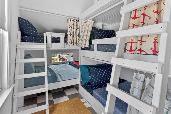 Bunk room!