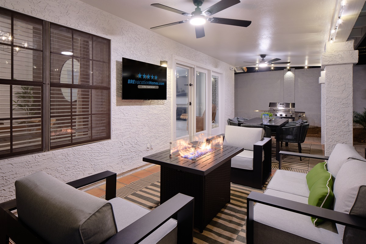 7 Smart TVs, FireTable+Gas BBQ. Press Play for Video Walk Through
