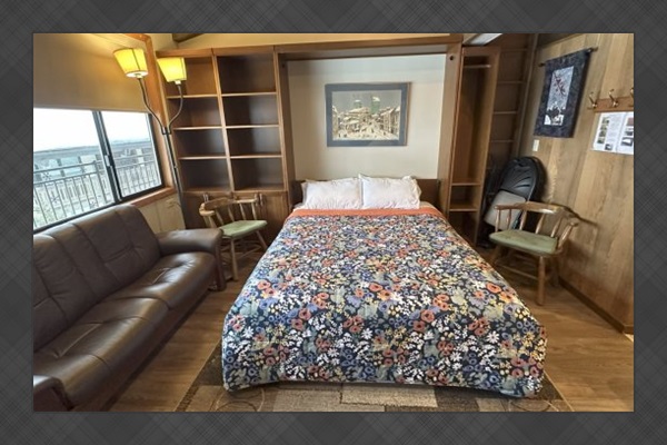 Full size murphy bed