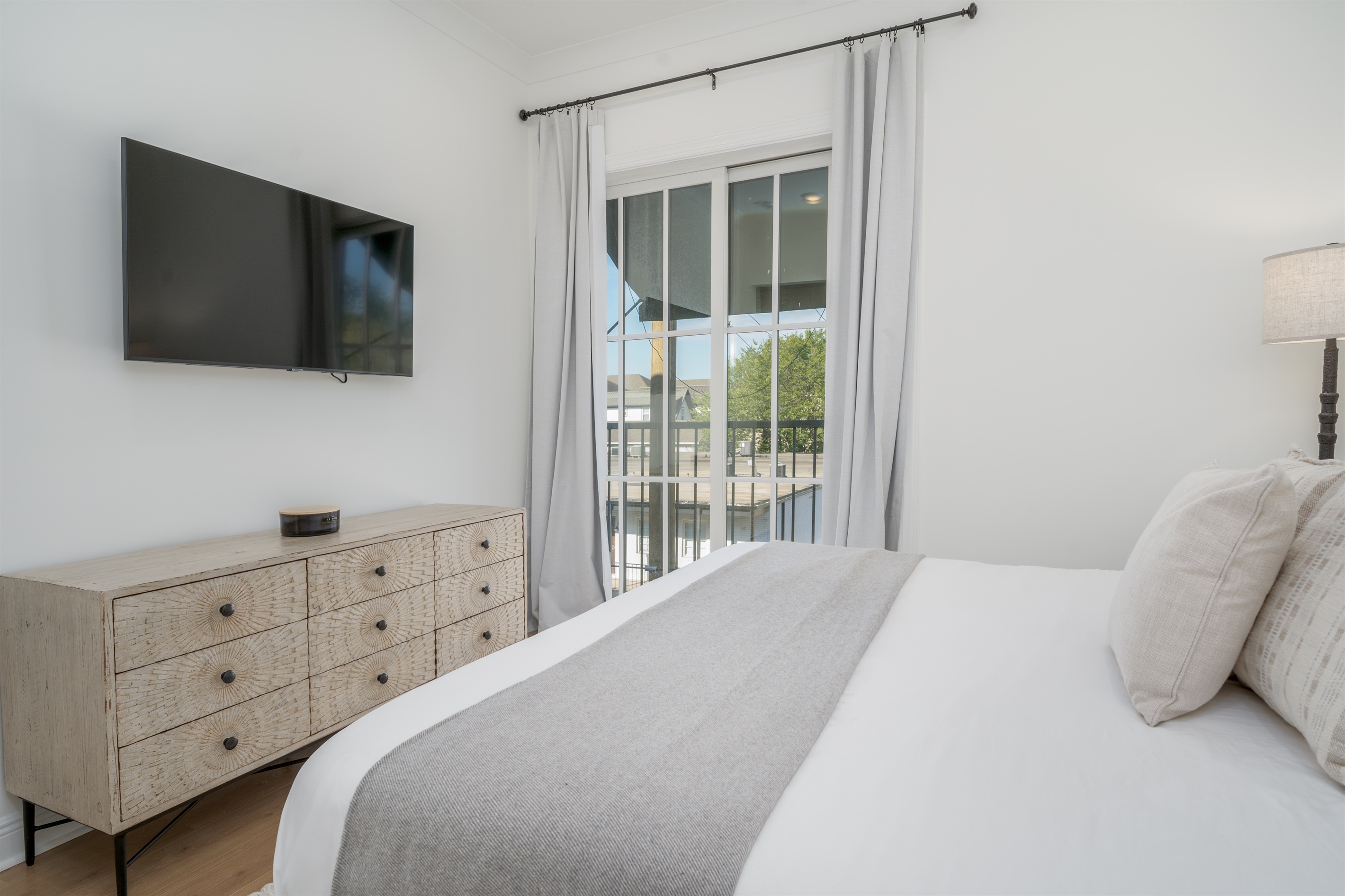 Master King Bedroom 4