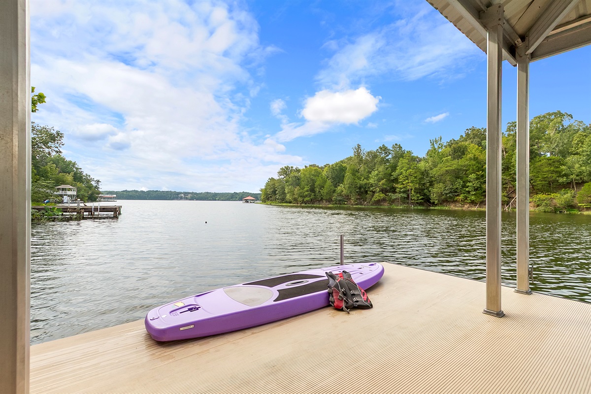 Paddleboard available