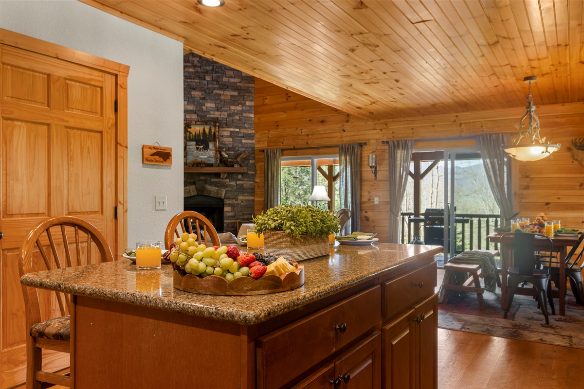Kitchen: Gather around the granite island and savor mountain views while enjoying your meals!

