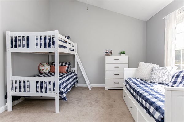 Golden Dome Getaway<>Townhome 1.5 mi To ND, photo 5