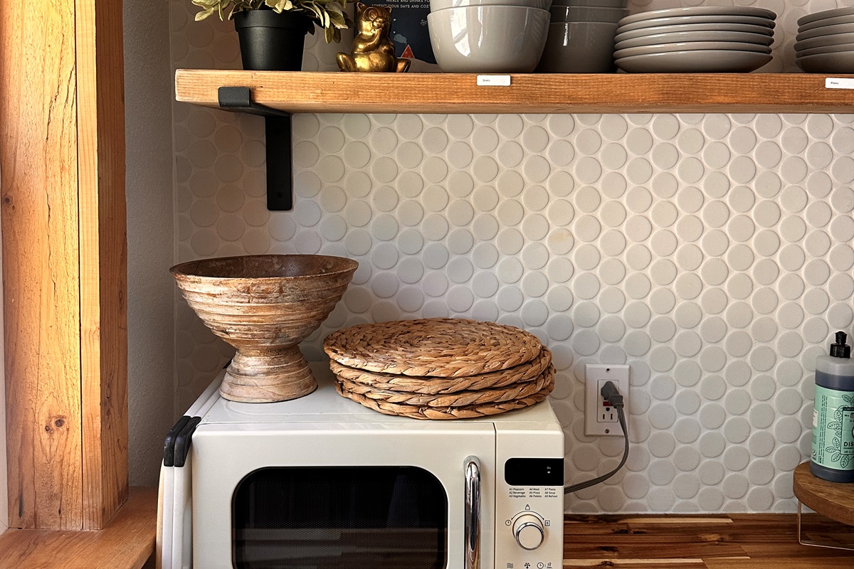 Freshly updated kitchen with everything you need