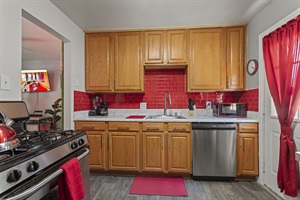 Culinary Bliss Zone! 🌟🍴🏠 - Shape a kitchen layout that goes beyond practicality, evolving into a haven for culinary indulgence. It's a culinary canvas where flavors unfold in style.