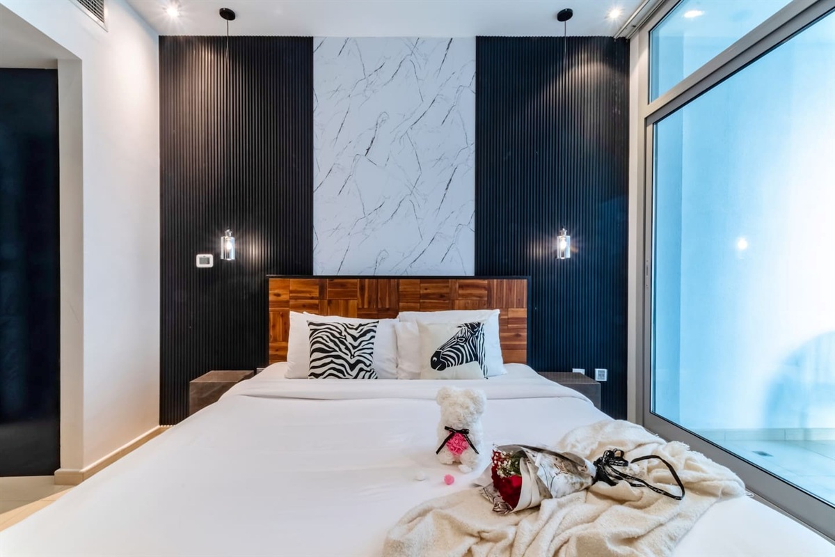 A place perfect for a special getaway, this cozy retreat sets the scene for unforgettable moments together