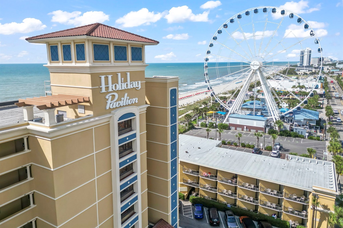 Located right next to the Skywheel & Boardwalk - access everything you need footsteps from your condo
